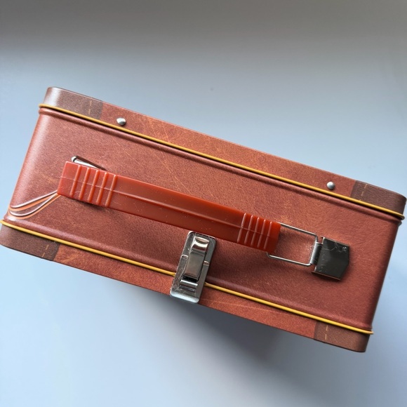 PADDINGTON LUNCHBOX! - Picture 2 of 4